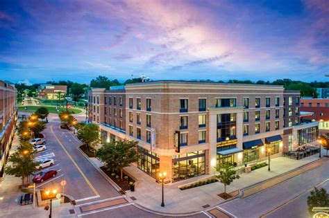 Kent state hotel - A Kent State University student media “power couple” made local history as the first to be married in the Kent State University Hotel and Conference Center on July 26. Nate Sa